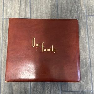 Top grain leather, vintage photo album. Removable inserts, gold capped edges